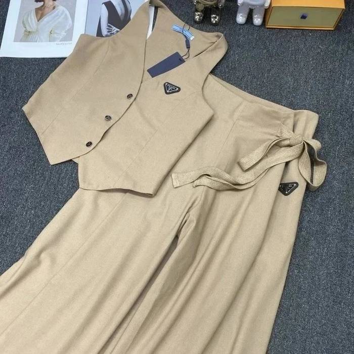 Fashionable Women category for UK buyer checks